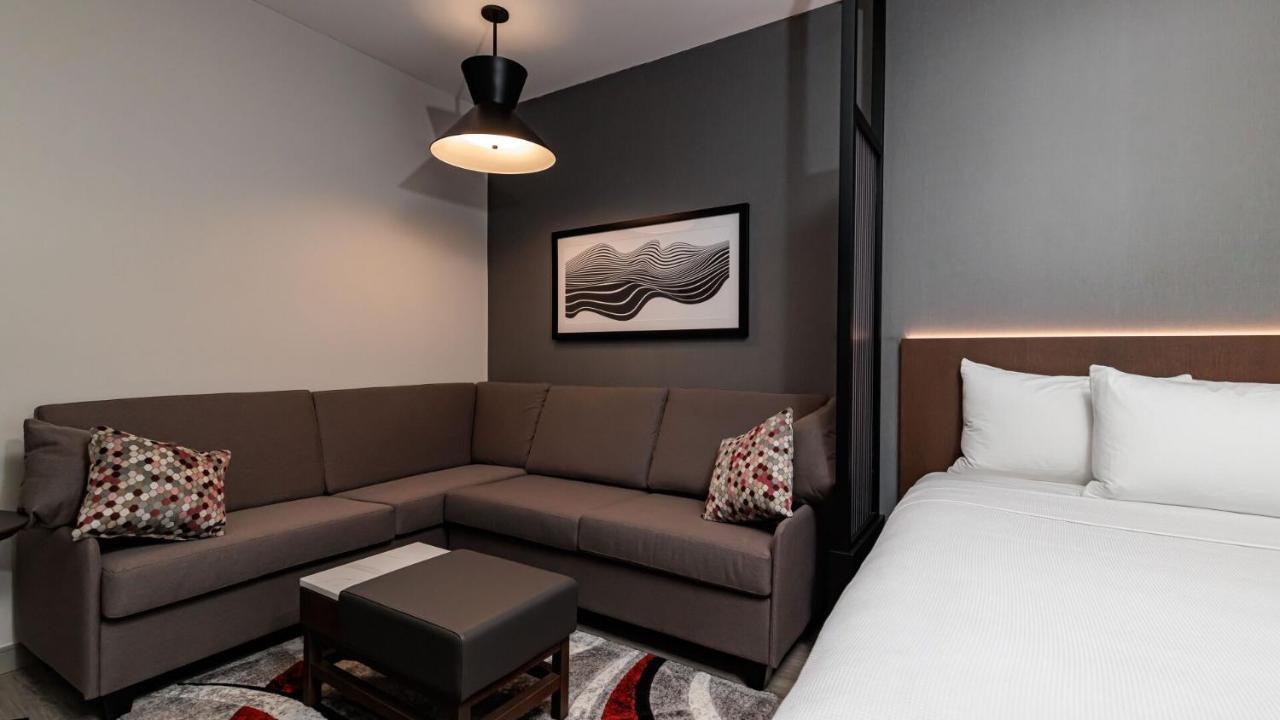 Hyatt Place Toronto-Brampton Exterior photo